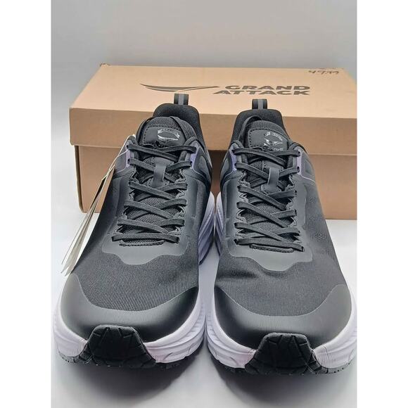 NWB&T Grand Attack ZT619 Men\'s Road running/walking shoes. BK/White. Size 11. main image 2